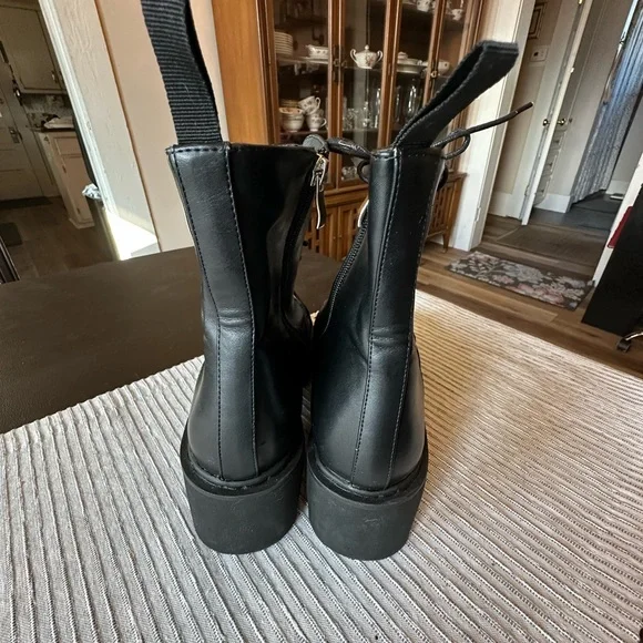 Lamoda Black Womens Lace-Up Tactical Boots - Picture 4 of 5